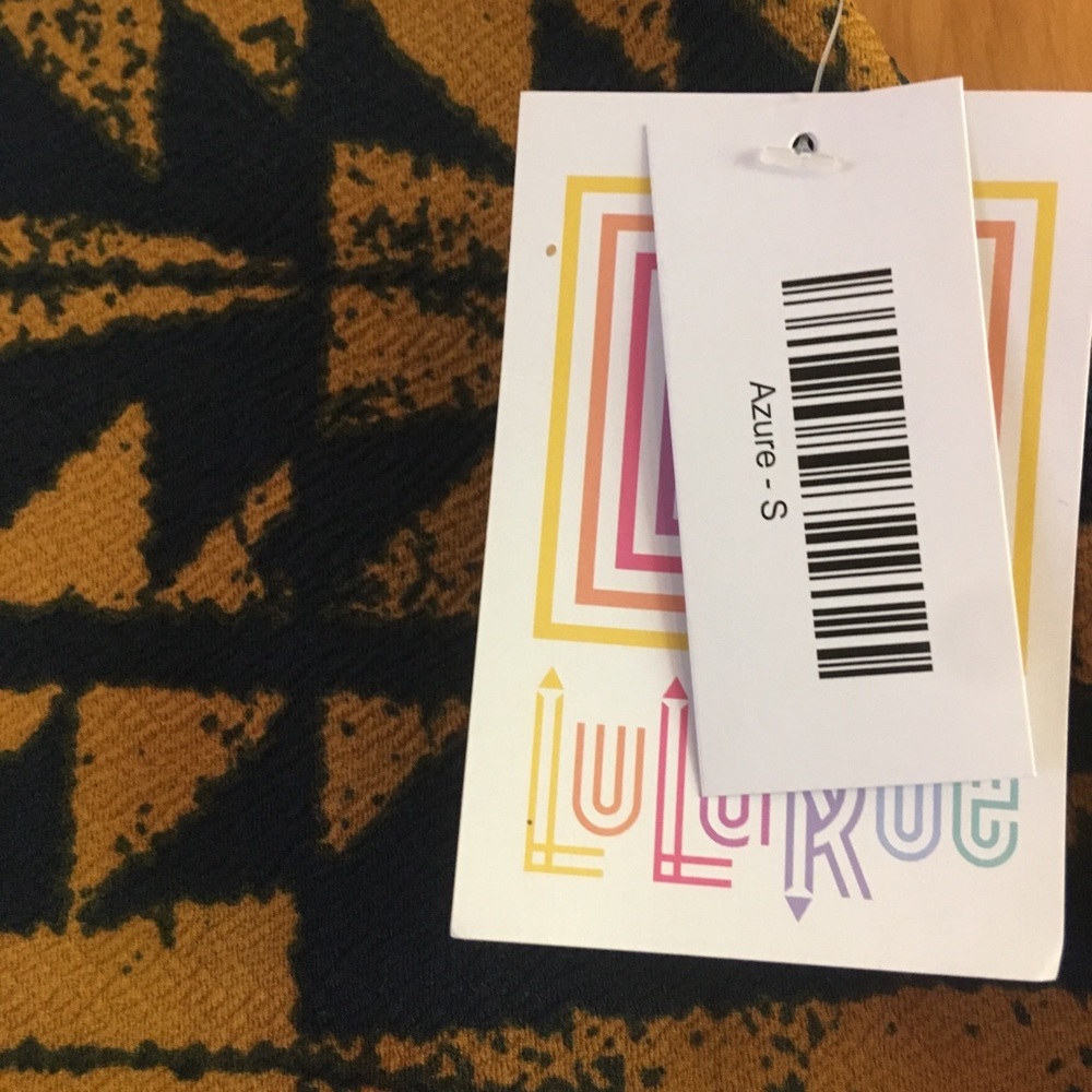 LuLaRoe Brand New Medium Azure Skirt